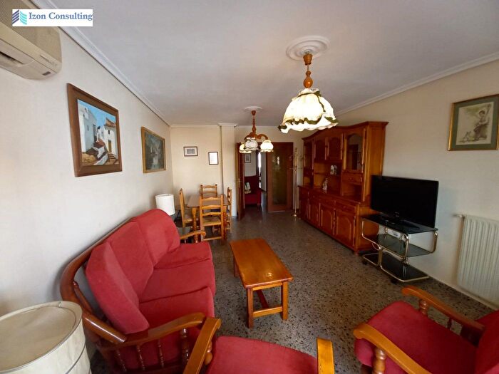 Casas en venta y pisos alquiler - 1