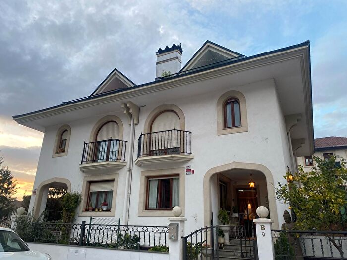 Casa en venta en Galdakao, Bizkaia de 5 habitaciones
