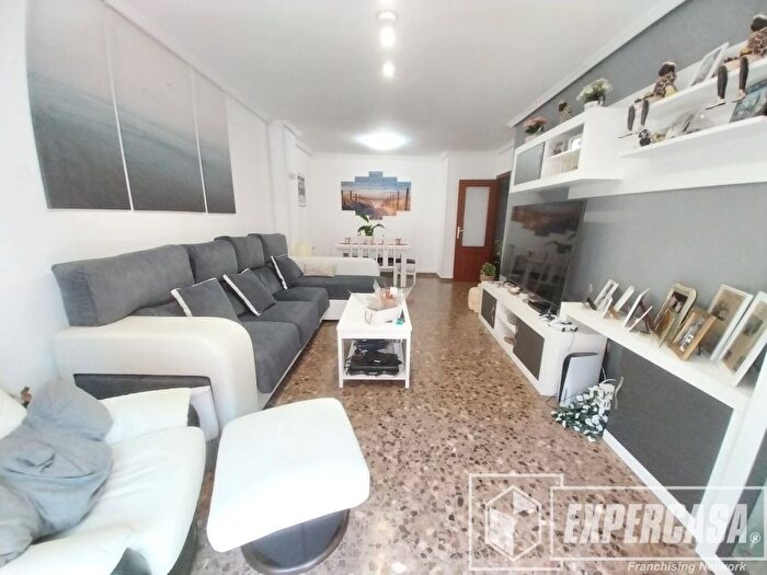 Piso en venta en Zona Avenida al Vedat, Torrent de 3 habitaciones