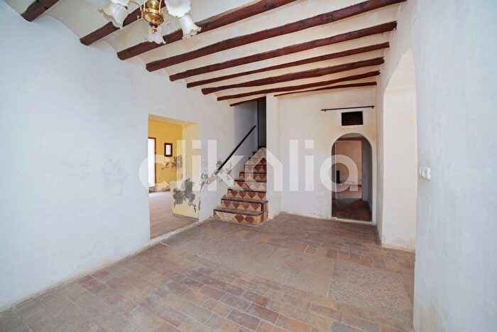 Casas en venta y pisos alquiler - 1