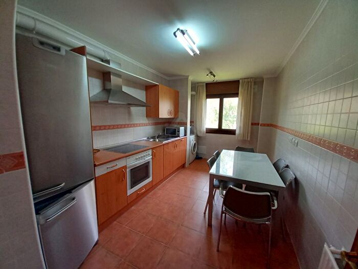 Casas en venta y pisos alquiler - 2