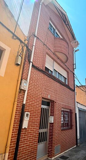 Casa en venta en Valencia de Don Juan, León de 3 habitaciones
