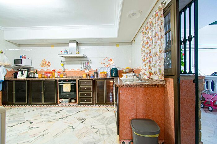 Casas en venta y pisos alquiler - 2