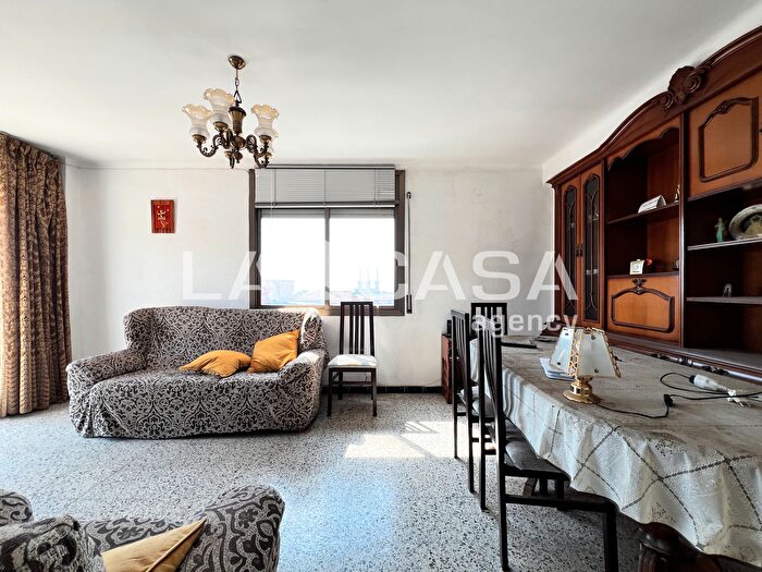 Piso en venta en Artigues Llefià, Llefià de 4 habitaciones