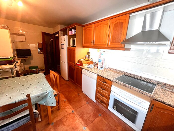 Casas en venta y pisos alquiler - 2