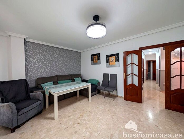Casas en venta y pisos alquiler - 1