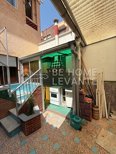Casas en venta y pisos alquiler - 2