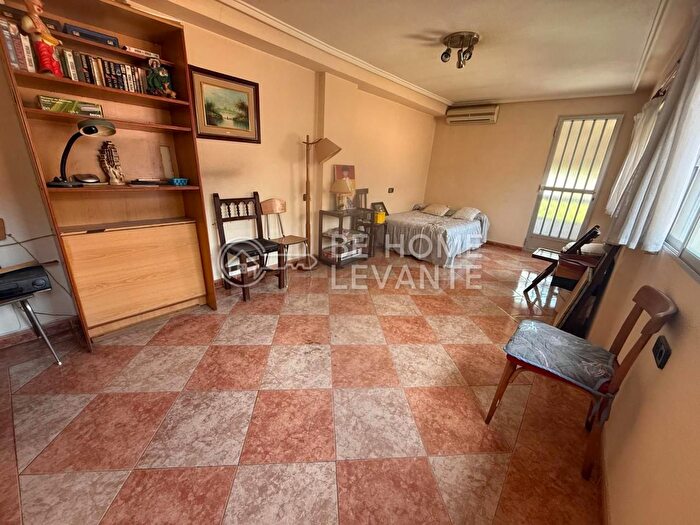 Piso en venta en Rabasa Los Ángeles San Agustín, Los Ángeles de 3 habitaciones