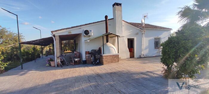Casa en venta en El Coronil, Sevilla de 2 habitaciones