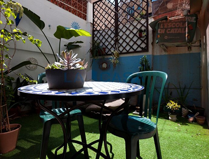 Casas en venta y pisos alquiler - 1