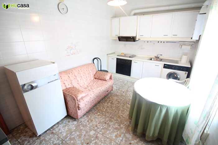 Casas en venta y pisos alquiler - 2