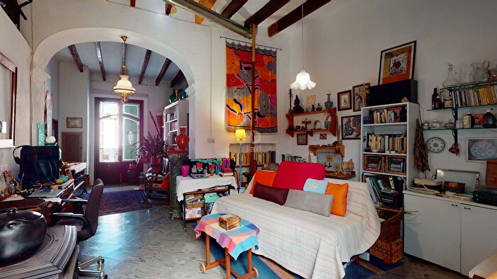 Casas en venta y pisos alquiler - 3