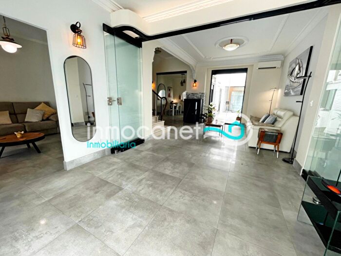Casas en venta y pisos alquiler - 3