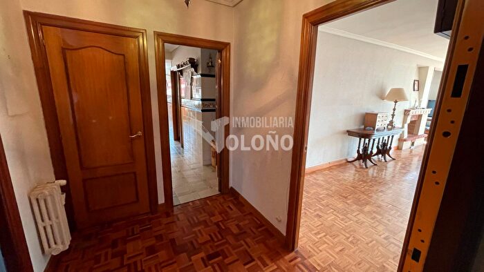 Casas en venta y pisos alquiler - 2