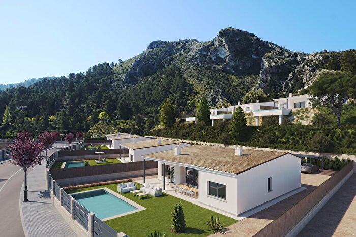 Casa en venta en Penàguila, Alicante de 3 habitaciones