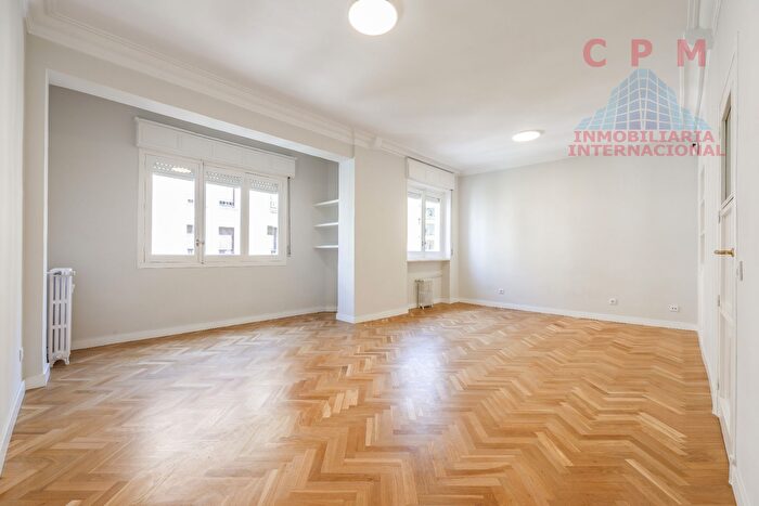 Piso en alquiler en Centro, Universidad Malasaña de 4 habitaciones