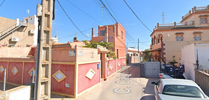 Casa en venta en Bonanza Avda de Huelva Barrio Andalucia, Sanlúcar de Barrameda de 2 habitaciones