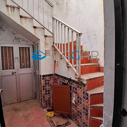 Casas en venta y pisos alquiler - 3