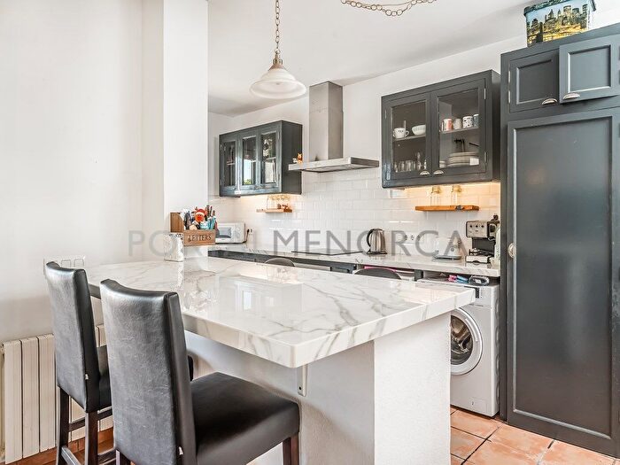 Casas en venta y pisos alquiler - 3