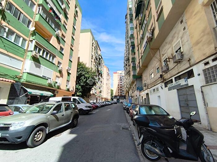 Casa en venta en Bailén Miraflores, La Florida Parque Norte de 1 habitacion