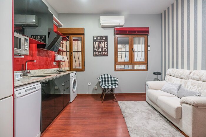 Casas en venta y pisos alquiler - 1
