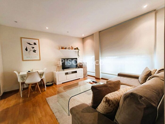 Casas en venta y pisos alquiler - 1