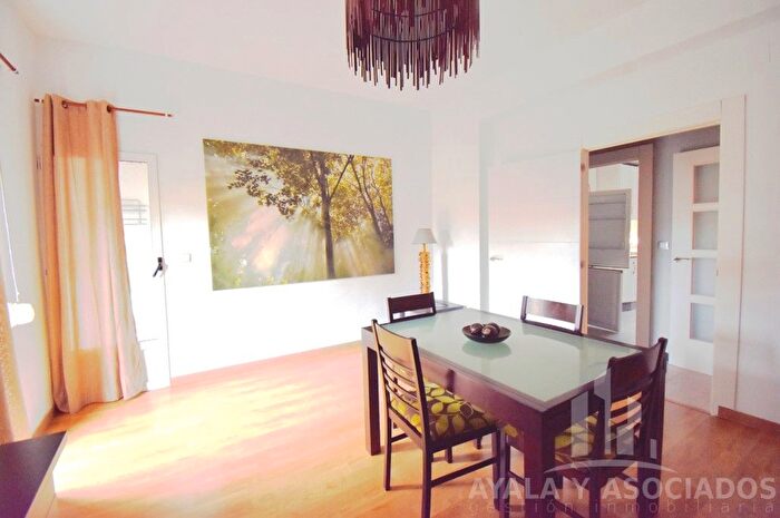 Casas en venta y pisos alquiler - 1