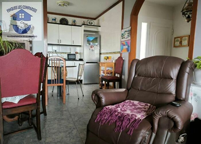 Casas en venta y pisos alquiler - 3