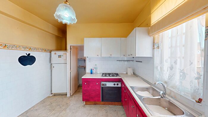 Casas en venta y pisos alquiler - 2