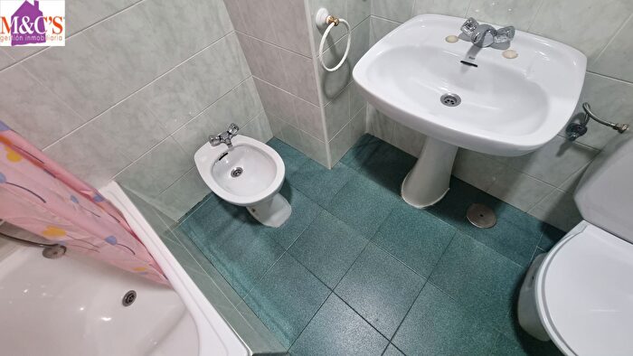 Casas en venta y pisos alquiler - 2