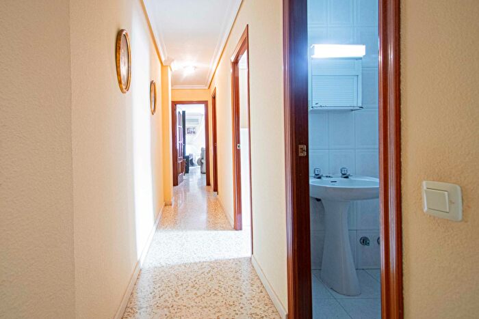 Casas en venta y pisos alquiler - 2