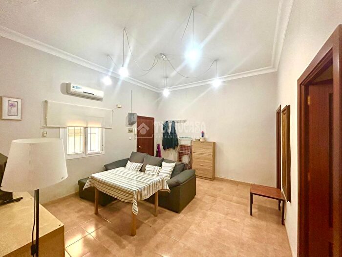 Casas en venta y pisos alquiler - 1