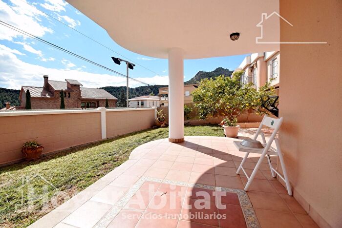 Casa en venta en La Vall dUixó, Castellón de 3 habitaciones