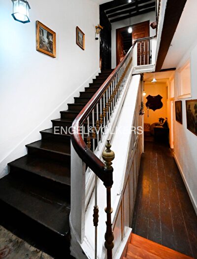 Casas en venta y pisos alquiler - 3
