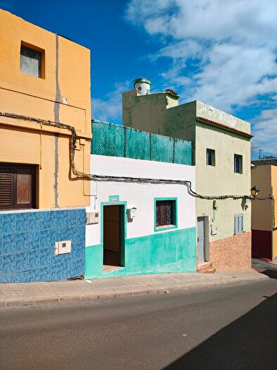 Casas en venta y pisos alquiler - 1