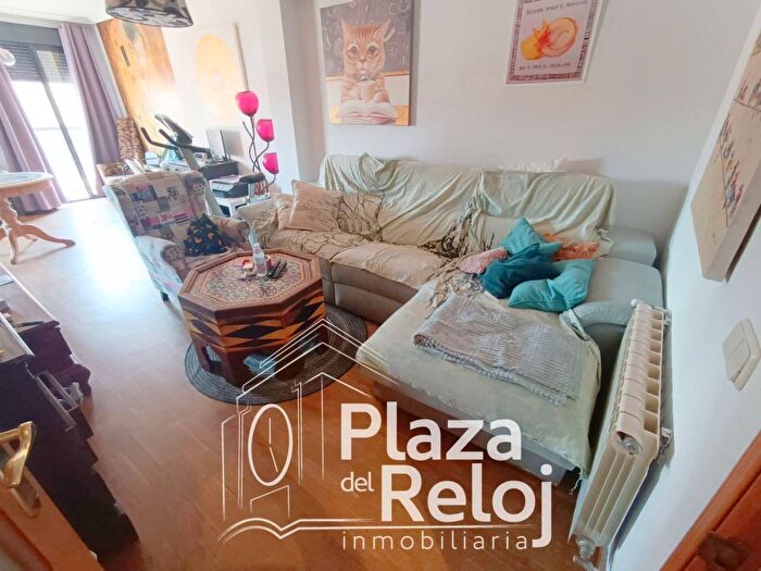 Casas en venta y pisos alquiler - 2