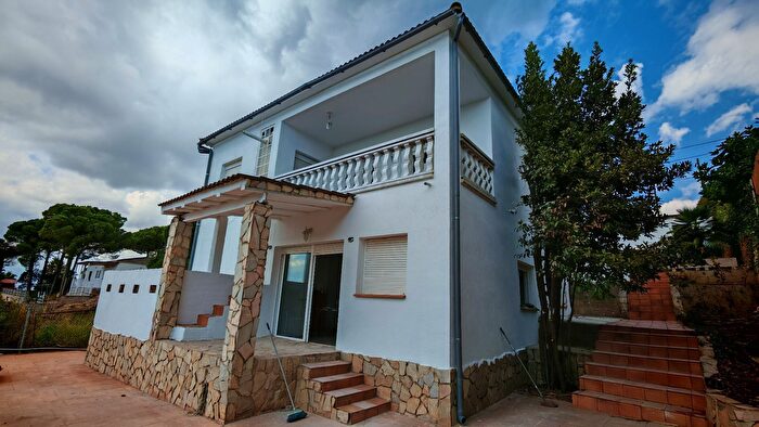 Casa en venta en Aiguaviva Parc, Vidreres de 6 habitaciones