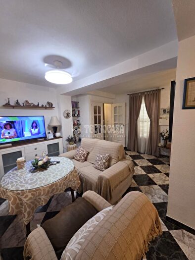 Casas en venta y pisos alquiler - 2