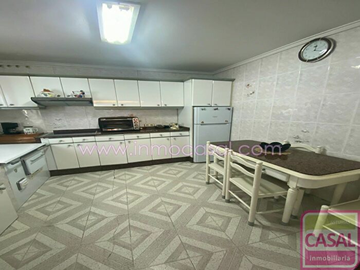 Casas en venta y pisos alquiler - 1