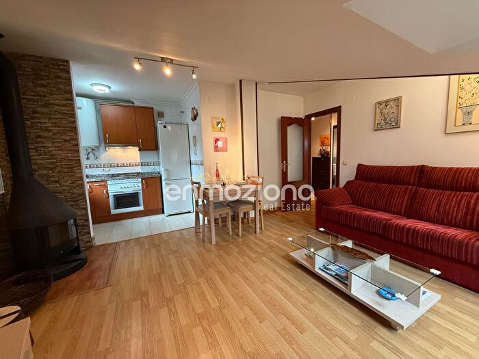 Casas en venta y pisos alquiler - 1