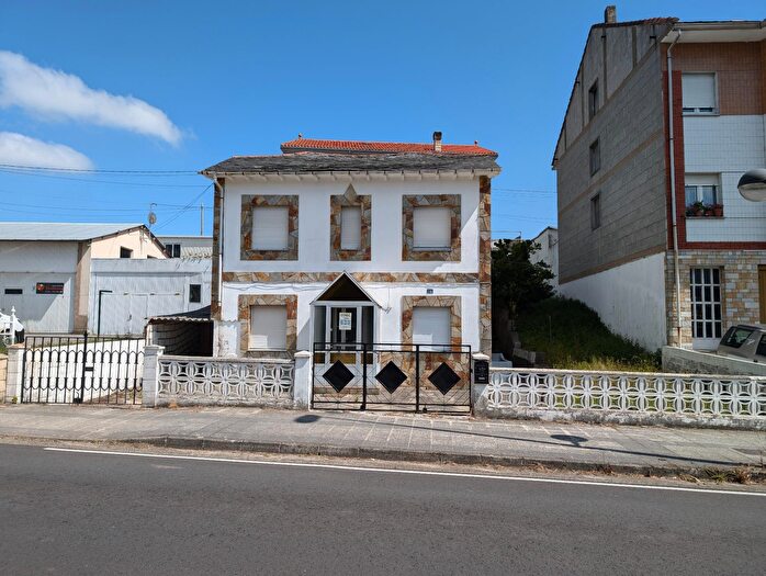 Casa en venta en Tineo, Asturias de 5 habitaciones