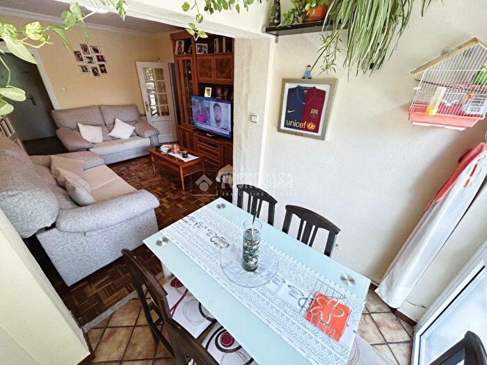 Casas en venta y pisos alquiler - 2