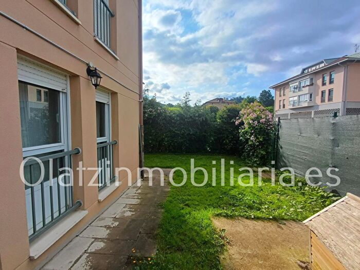 Casas en venta y pisos alquiler - 3