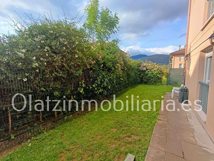 Casas en venta y pisos alquiler - 1
