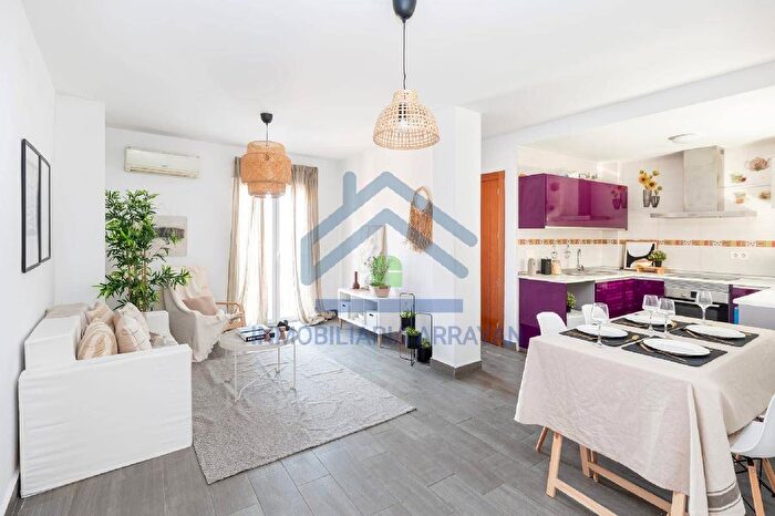 Casas en venta y pisos alquiler - 3