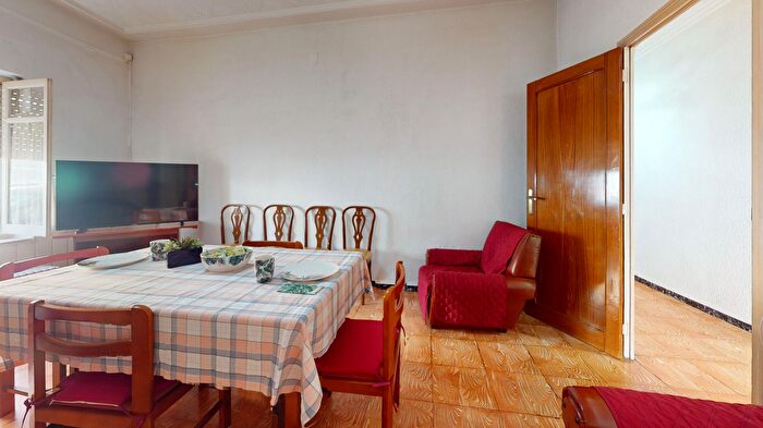 Casas en venta y pisos alquiler - 2