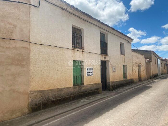 Casa en venta en San Cebrián de Mazote, Valladolid de 4 habitaciones
