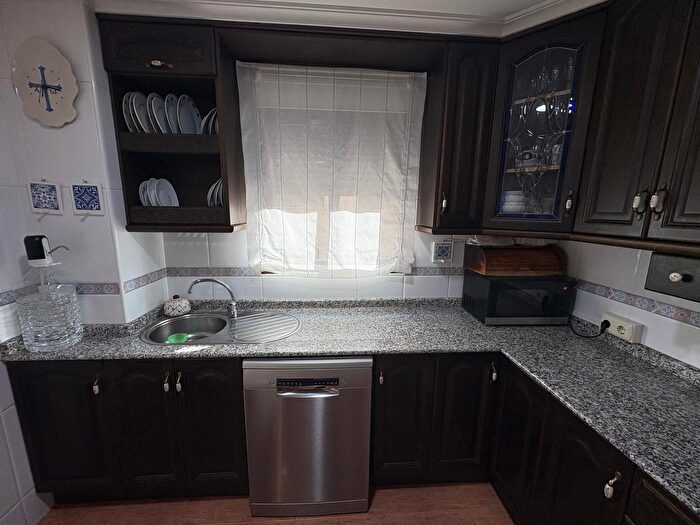 Casas en venta y pisos alquiler - 2