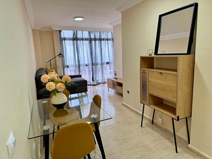 Piso en alquiler en Ofra Costa Sur, César Casariego Santa Clara Nuevo Obrero de 3 habitaciones