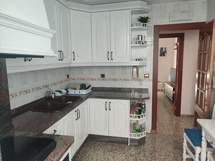 Casas en venta y pisos alquiler - 2